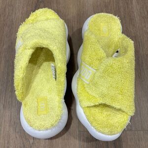 Ugg Sugarcloud Platform Banana Yellow Terry Cloth Slide Slippers 10 MSRP $135